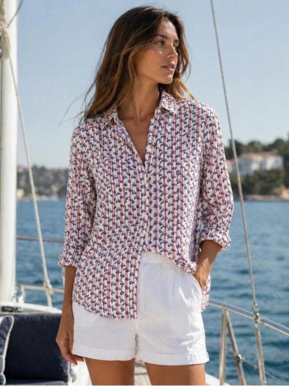 Grayson The Hero Button-Up Shirt 4 Large Coastal Beachy Vacation Frank & Eileen